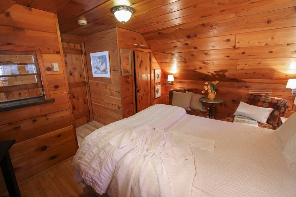 Elliott House Boutique Inn Shaver-tó Kültér fotó