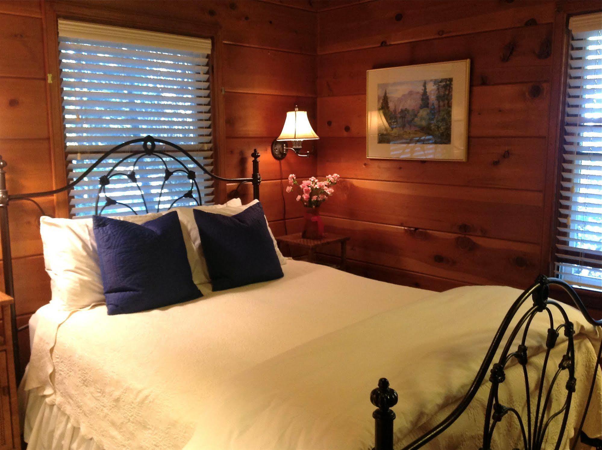 Elliott House Boutique Inn Shaver-tó Kültér fotó